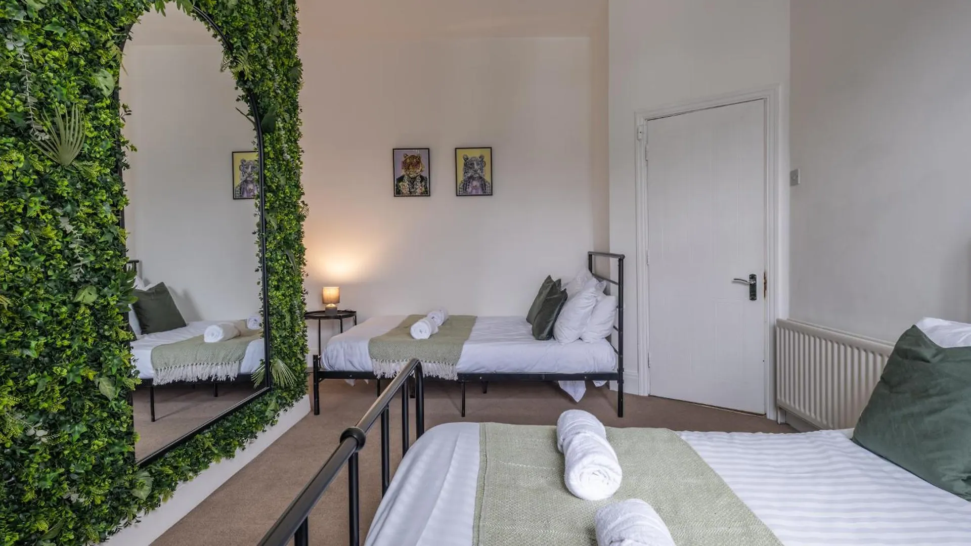 Large Group Central Apartment Newcastle upon Tyne